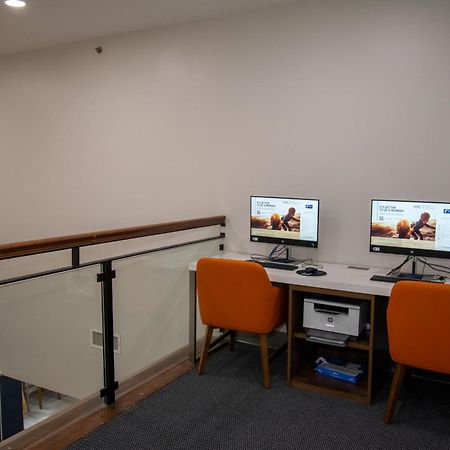 Holiday Inn Express & Suites Sulphur Springs By Ihg Exteriör bild