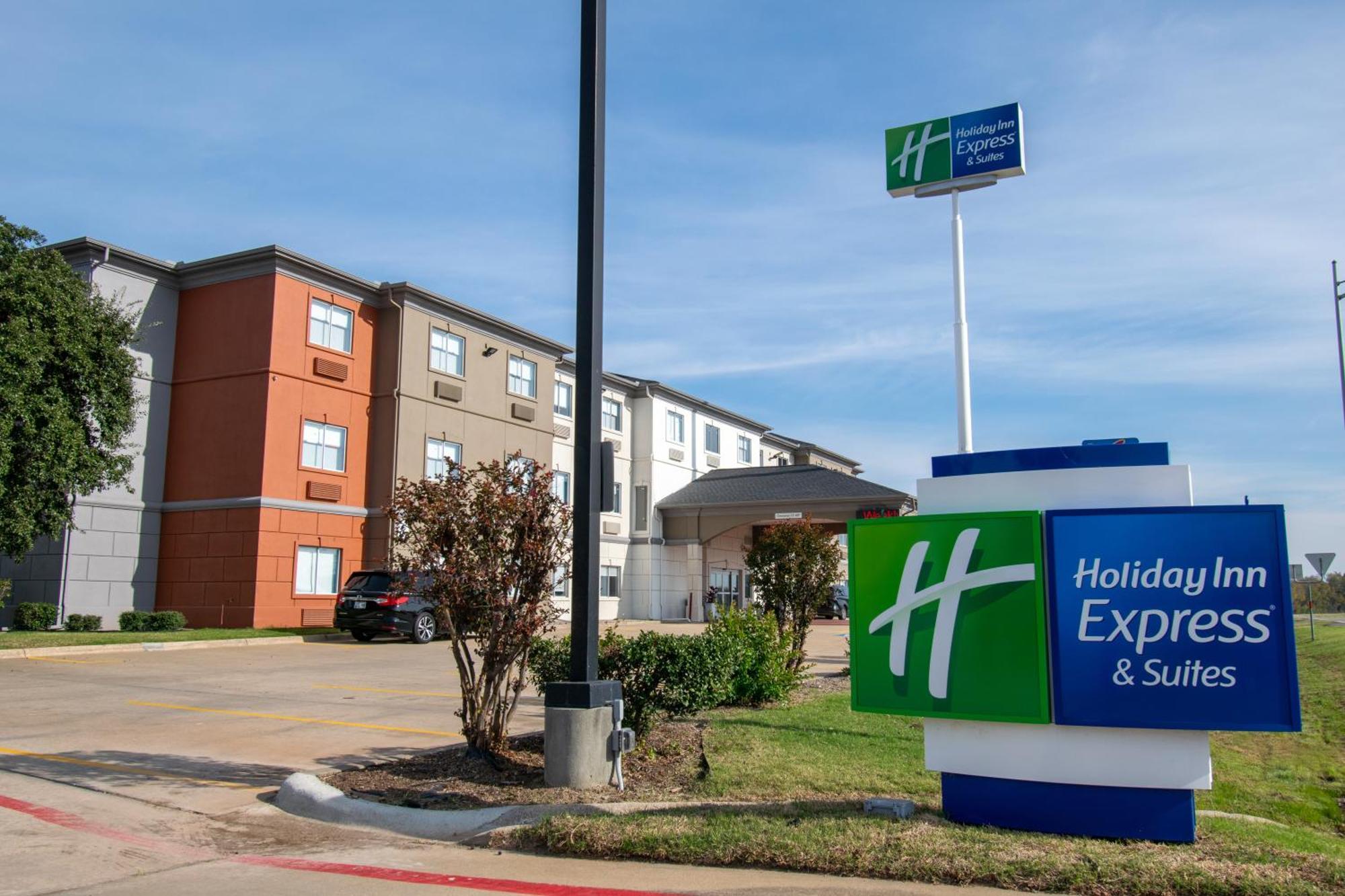 Holiday Inn Express & Suites Sulphur Springs By Ihg Exteriör bild