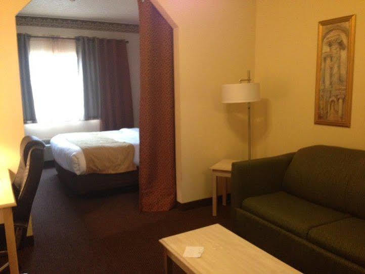 Holiday Inn Express & Suites Sulphur Springs By Ihg Exteriör bild